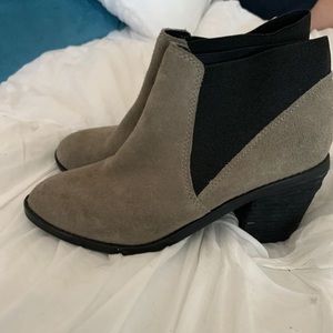 Urban outfitters boots